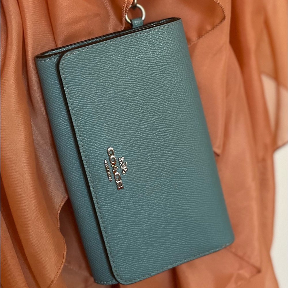 Coach Wallet Wristlet (Can hold iPhone 8, iPhone 13 mini, and similar sizes)